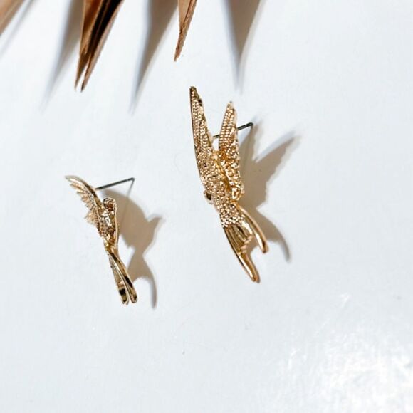 Gold bird stud earrings A159 - Picture 4 of 5